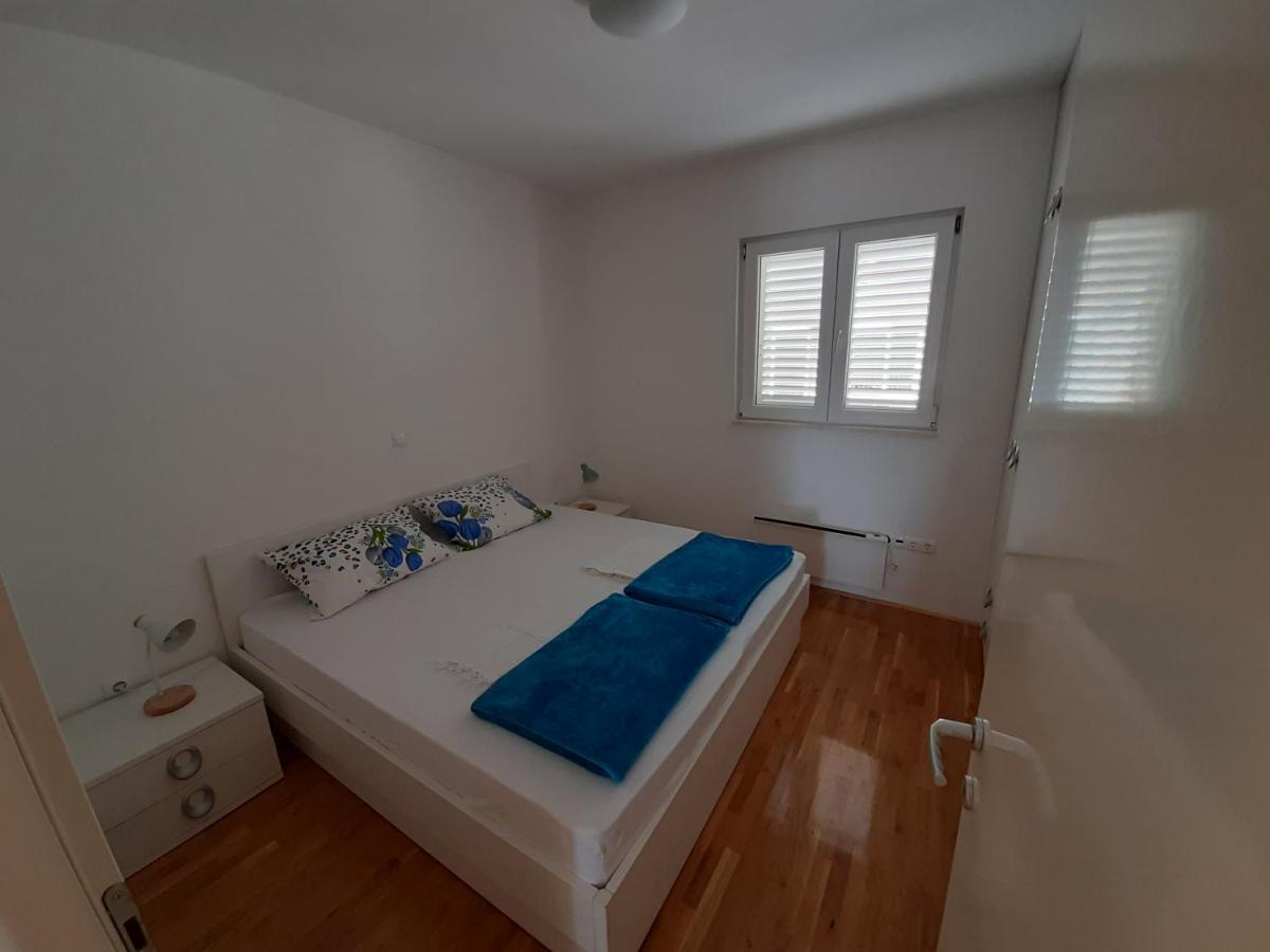 מאקרסקה Apartman U Centru Makarske מראה חיצוני תמונה