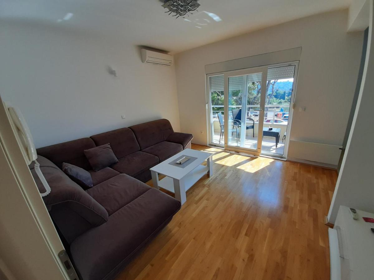 מאקרסקה Apartman U Centru Makarske מראה חיצוני תמונה