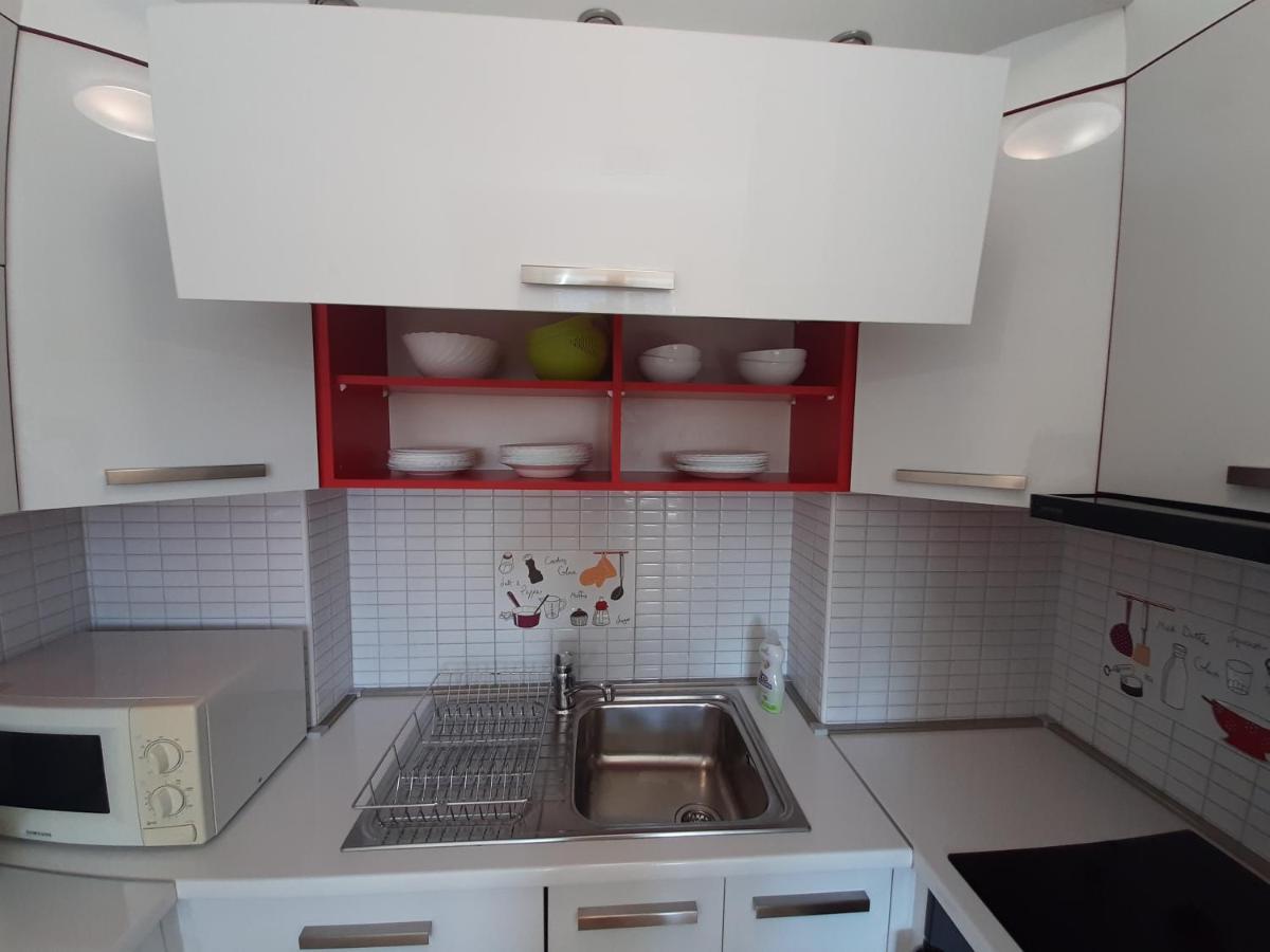 מאקרסקה Apartman U Centru Makarske מראה חיצוני תמונה