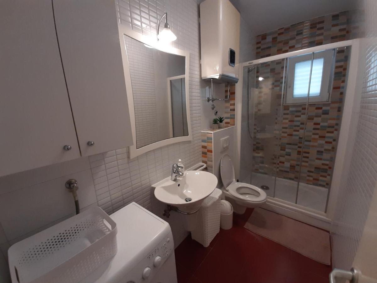 מאקרסקה Apartman U Centru Makarske מראה חיצוני תמונה