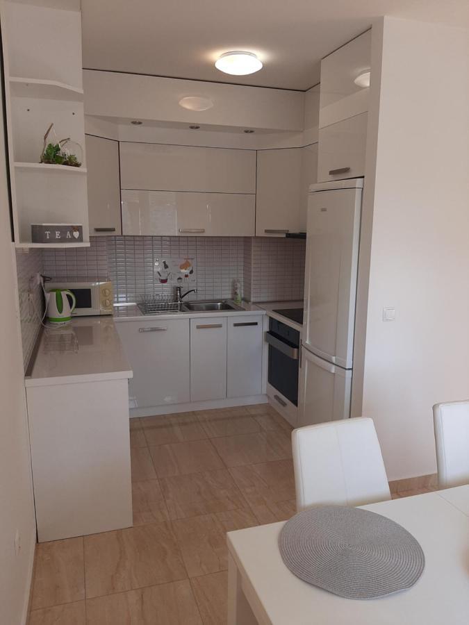 מאקרסקה Apartman U Centru Makarske מראה חיצוני תמונה