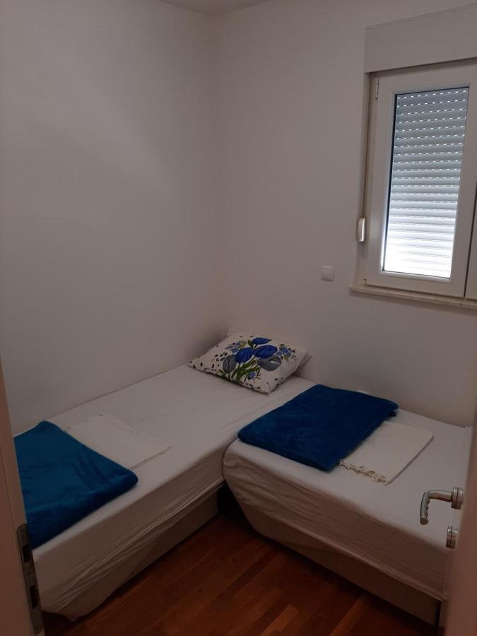 מאקרסקה Apartman U Centru Makarske מראה חיצוני תמונה
