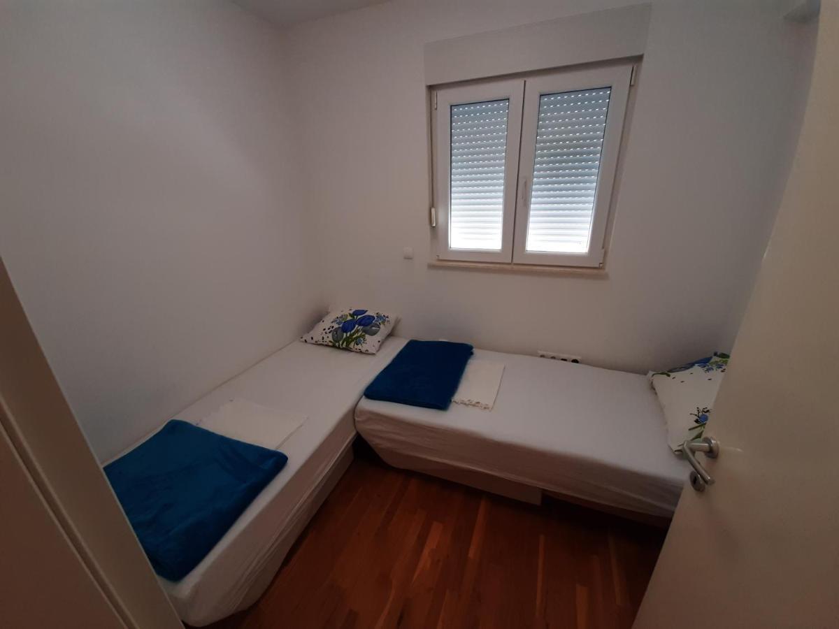 מאקרסקה Apartman U Centru Makarske מראה חיצוני תמונה